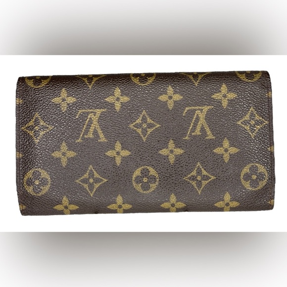Louis Vuitton International Wallet - Picture 4 of 14